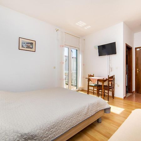 Apartments Slavena Carnac Ngoại thất bức ảnh