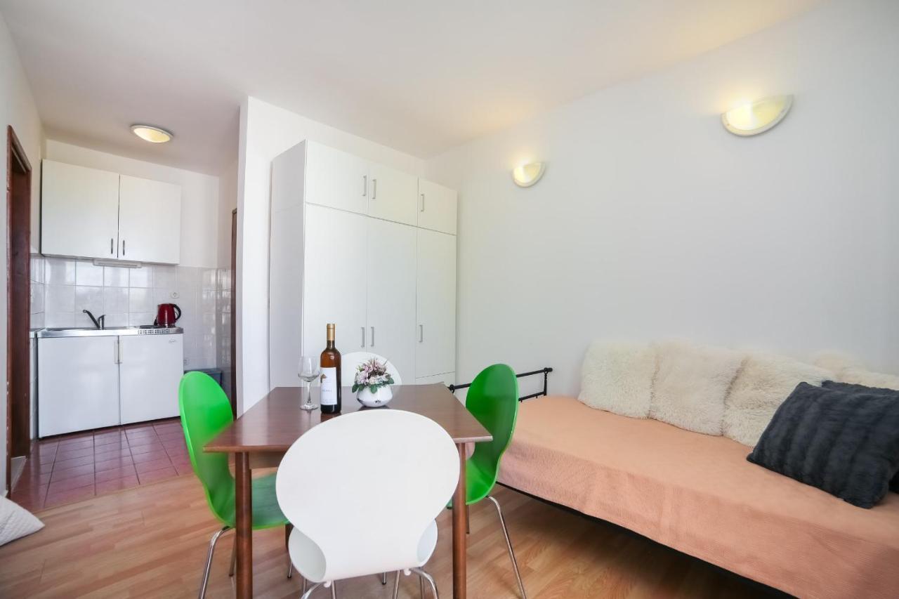 Apartments Slavena Carnac Ngoại thất bức ảnh
