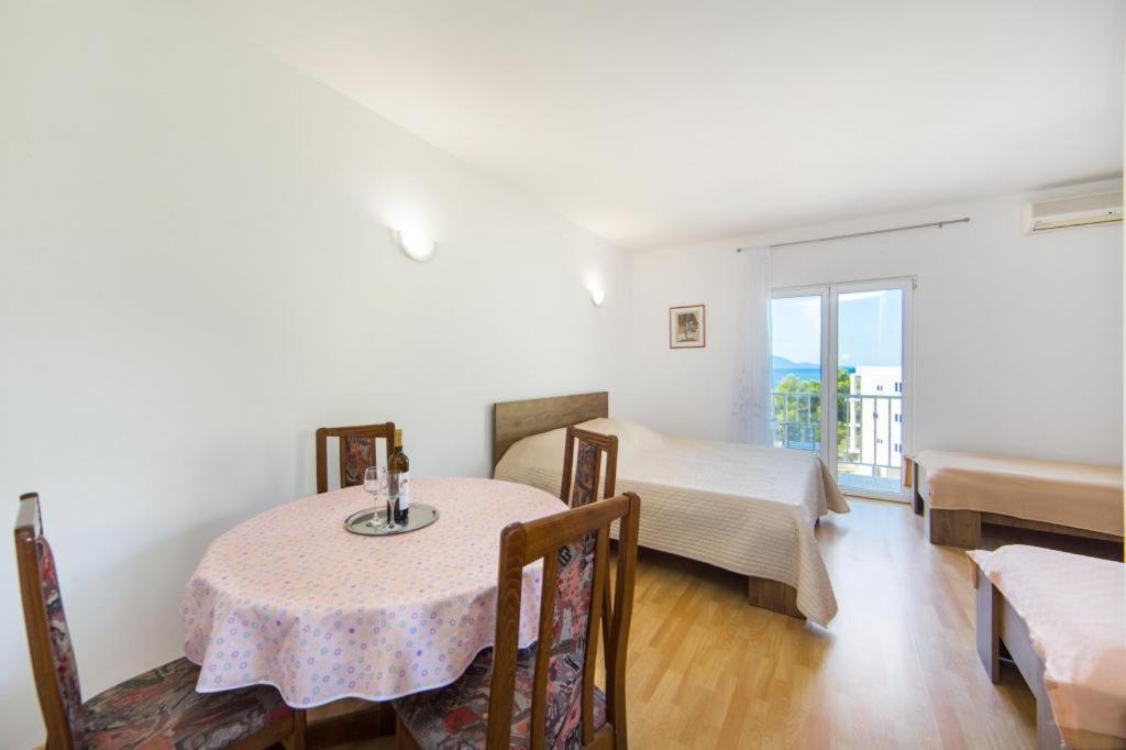 Apartments Slavena Carnac Ngoại thất bức ảnh