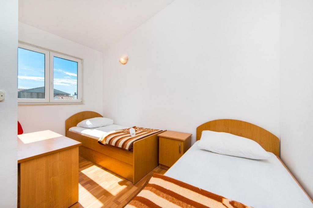 Apartments Slavena Carnac Ngoại thất bức ảnh